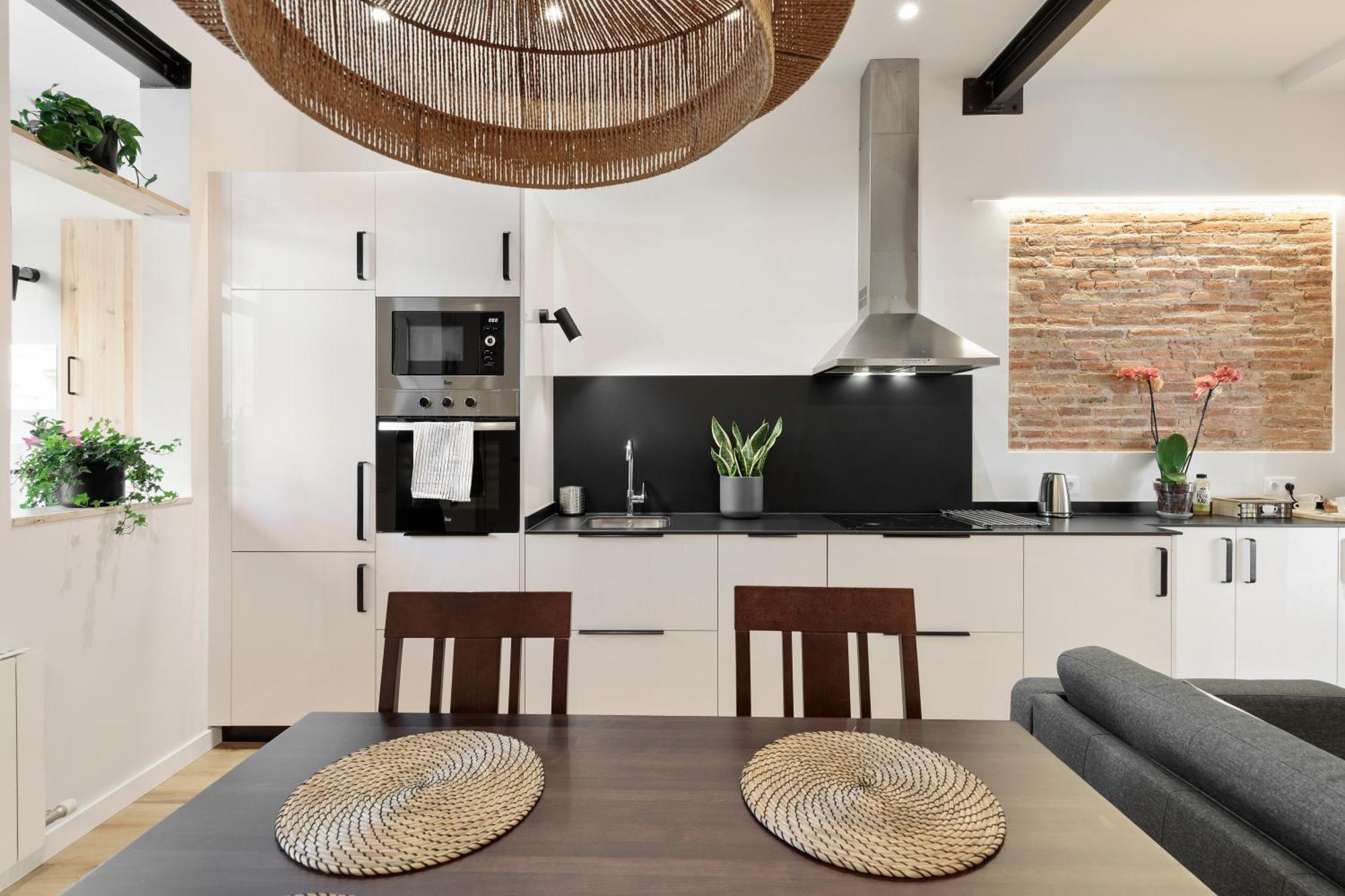 Poble Sec Charming Apartament *